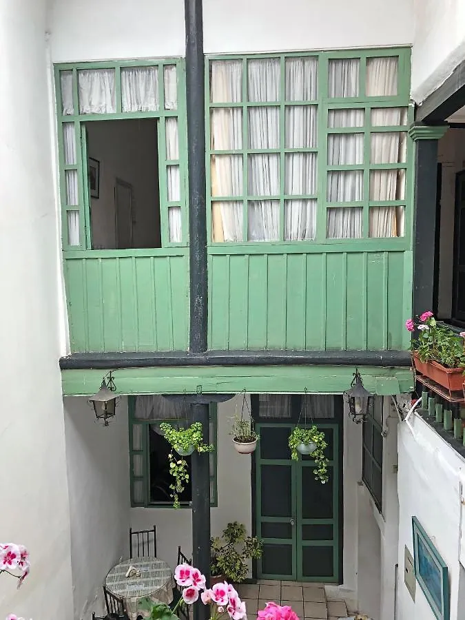 Hostal Latina Cuenca 0*,