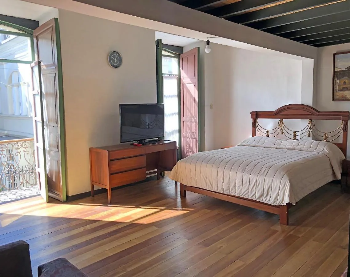 Hostal Latina Cuenca Ecuador