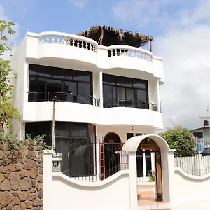 https://planet-house.puertoayorahotels.com