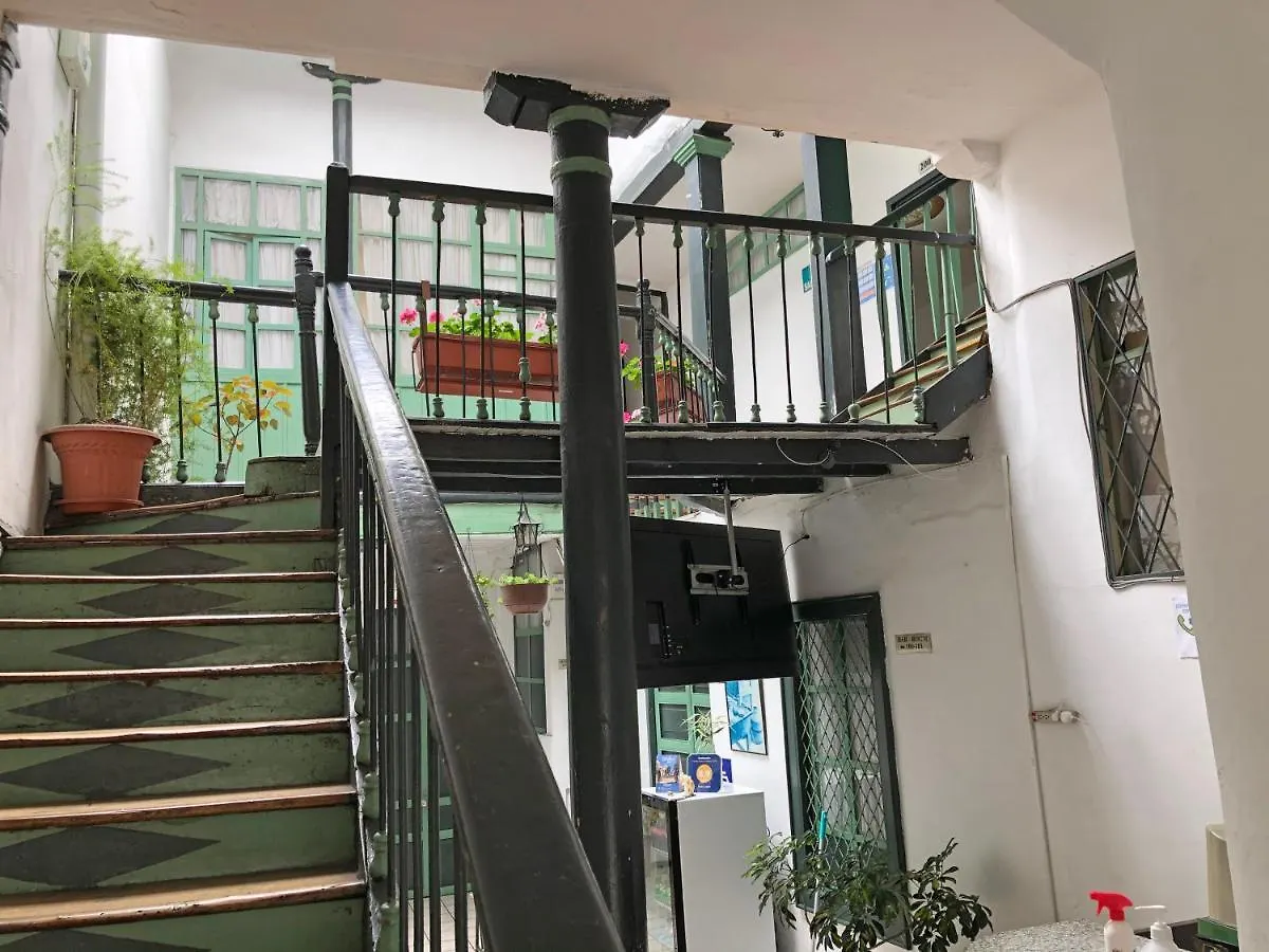 Hostal Latina Cuenca Hostel