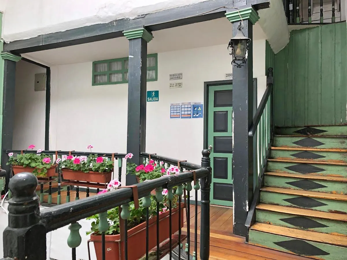 Hostal Latina Cuenca 0*,  Ecuador