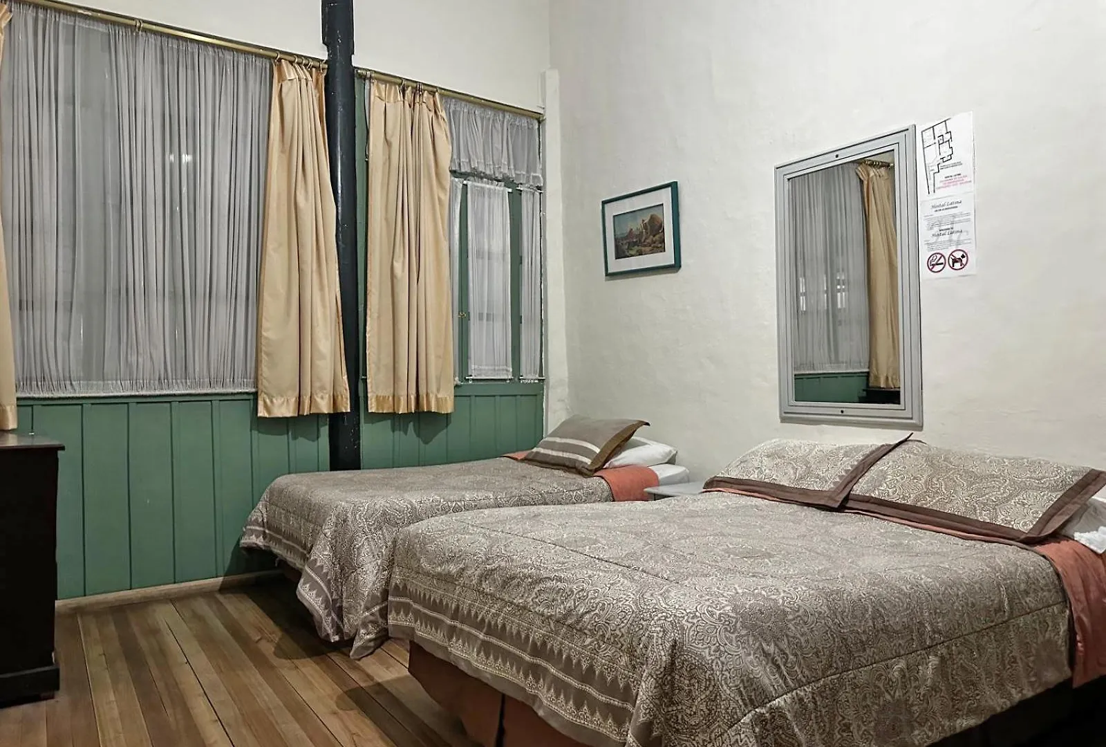 Hostal Latina Cuenca Hostel